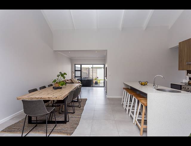 3 BEDROOM HOUSE FOR SALE IN SANDOWN